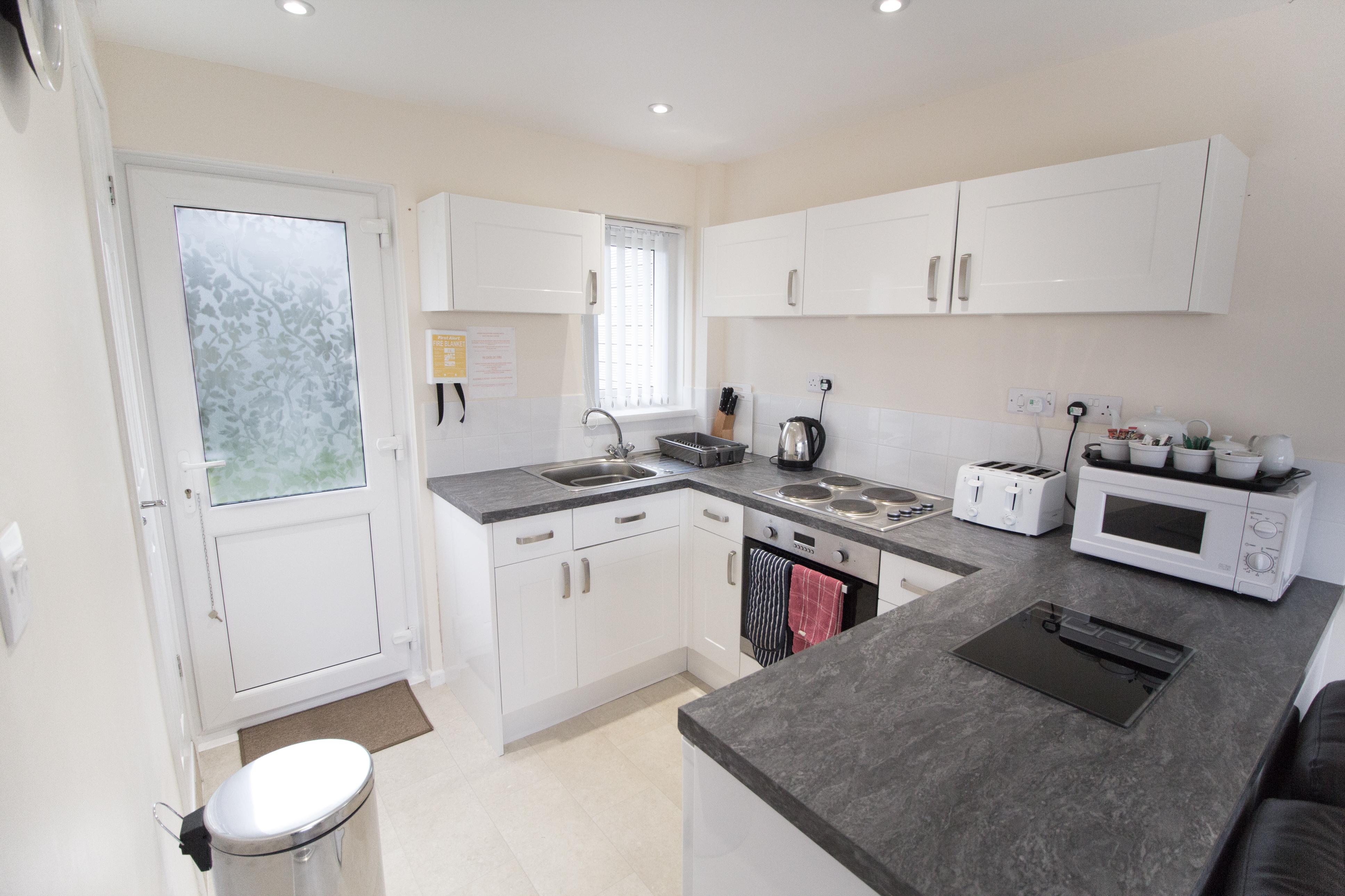Seaview Holidays - Salterns Village Esterno foto