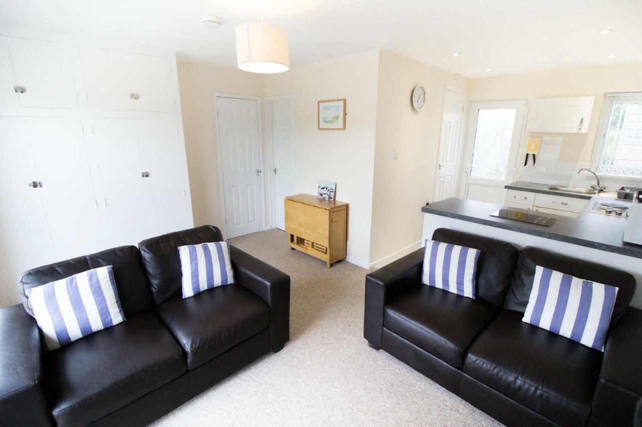 Seaview Holidays - Salterns Village Esterno foto