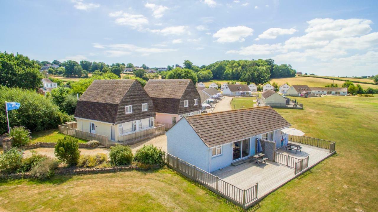 Seaview Holidays - Salterns Village Esterno foto